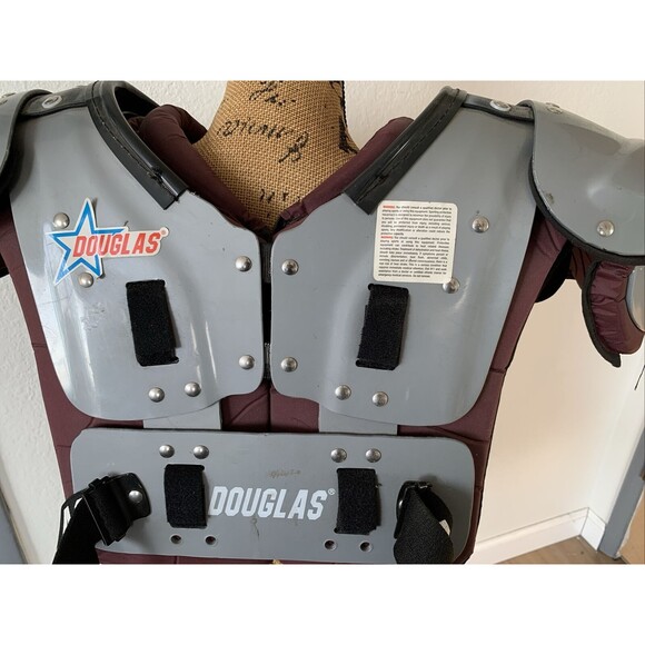 DOUGLAS QB L NITRO QUARTERBACK/WIDE RECEIVER FOOTBALL SHOULDER PAD “19-20” - Picture 8 of 15